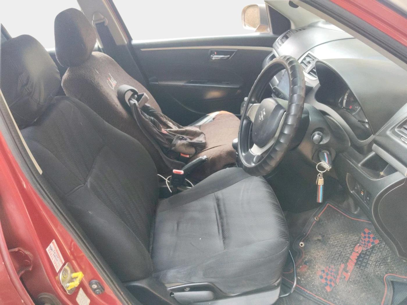 2012 Maruti Swift VXI, Petrol, Manual, 1,50,483 km, interior