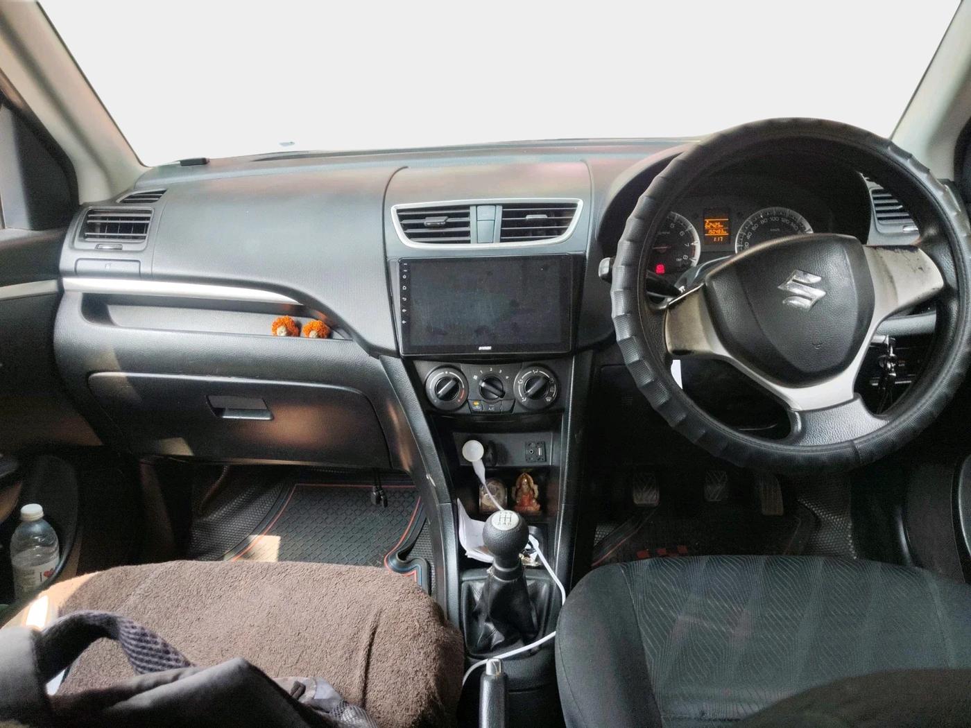 2012 Maruti Swift VXI, Petrol, Manual, 1,50,483 km, interior