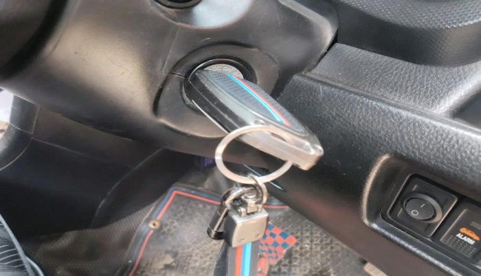 2012 Maruti Swift VXI, Petrol, Manual, 1,50,483 km, interior