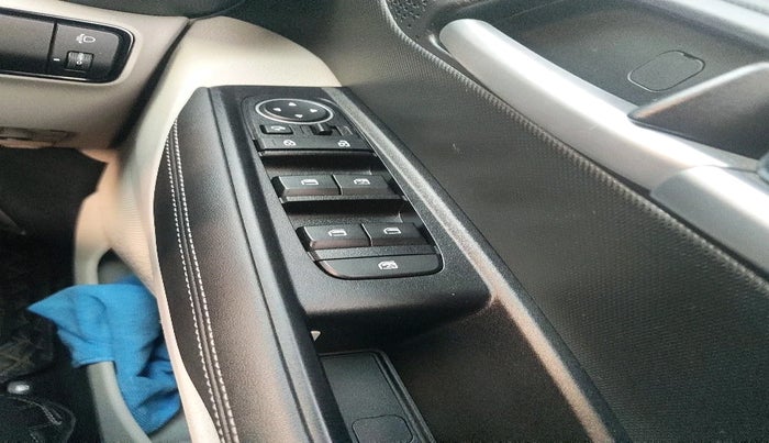 2021 KIA SONET HTX 1.5 AT, Diesel, Automatic, 26,275 km, interior