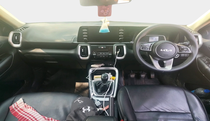 2022 KIA SONET HTK PLUS 1.5, Diesel, Manual, 98,418 km, interior