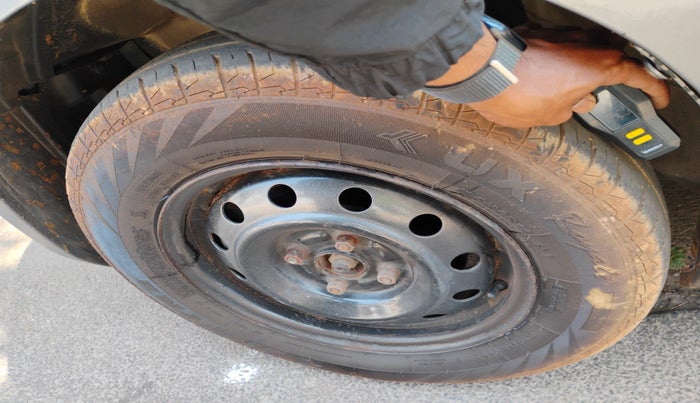 2011 Maruti Ritz VXI, Petrol, Manual, 1,26,512 km, tyre