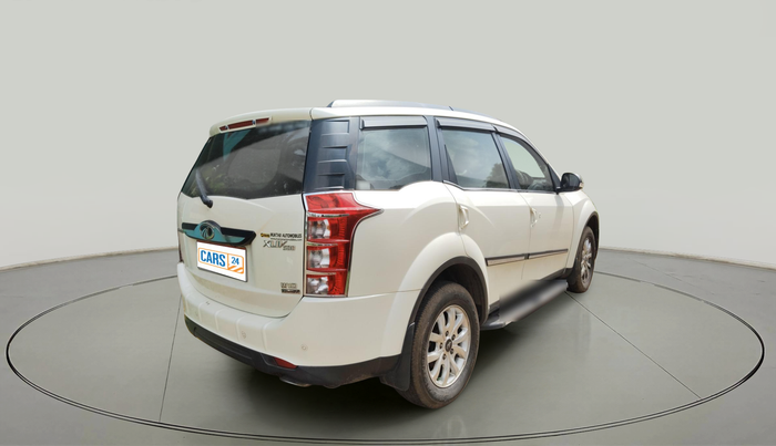 2016 Mahindra XUV500 W10 AWD AT, Diesel, Automatic, 38,092 km, exterior