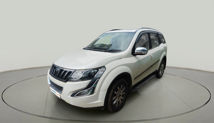 2016 Mahindra XUV500 W10 AWD AT, Diesel, Automatic, 38,092 km, exterior