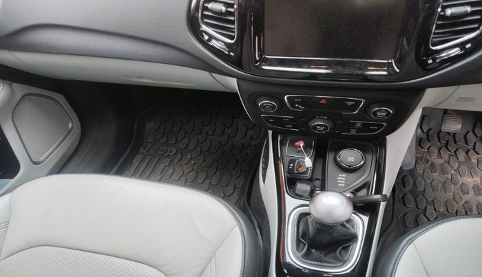 2019 Jeep Compass LIMITED PLUS DIESEL 4X4, Diesel, Manual, 37,918 km, interior