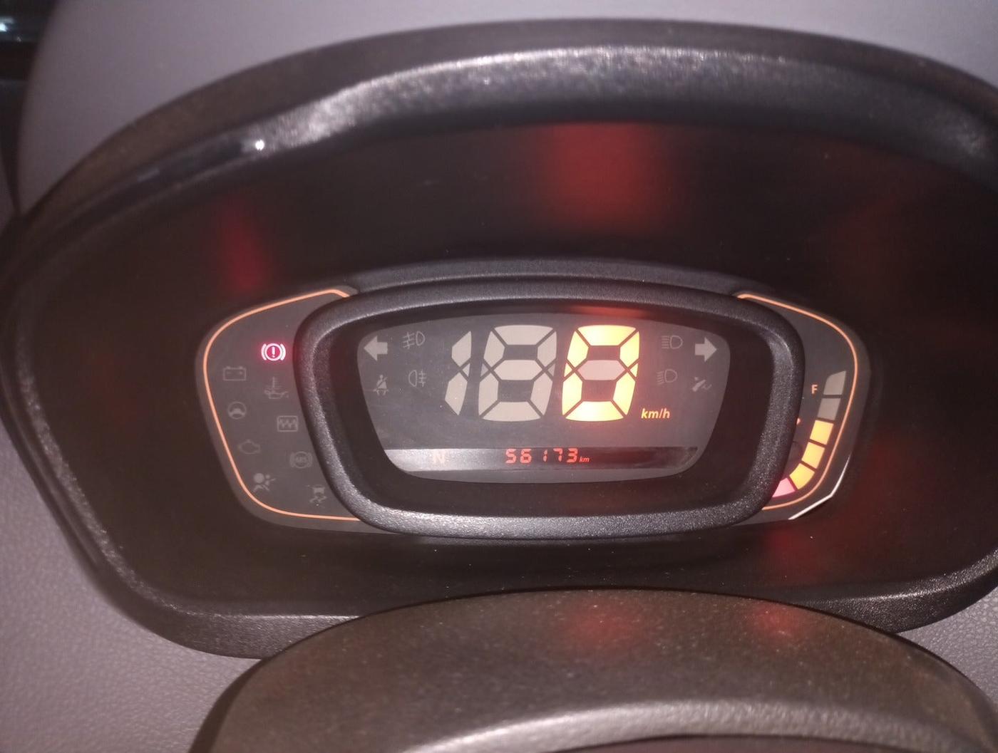 2018 Renault Kwid RXT 1.0 AMT (O), Petrol, Automatic, 56,173 km, interior