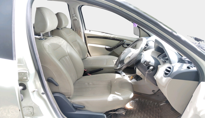2013 Nissan Terrano XV D THP PREMIUM 110 PS, Diesel, Manual, 1,848 km, interior