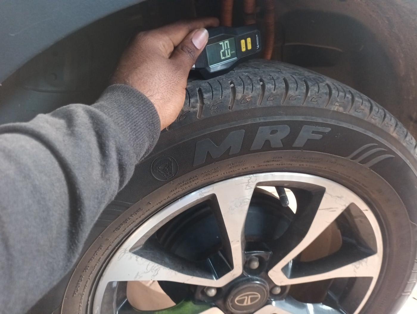 2020 Tata NEXON EV XZ PLUS LUX, Electric, Automatic, 60,087 km, tyre