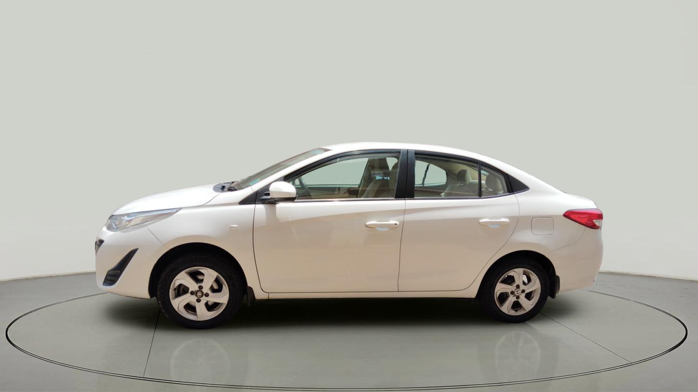 2018 Toyota YARIS J CVT, Petrol, Automatic, 1,09,925 km, exterior