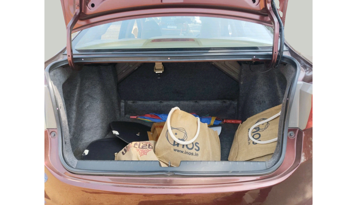 2015 Honda City 1.5L I-VTEC V MT, Petrol, Manual, 1,53,341 km, exterior