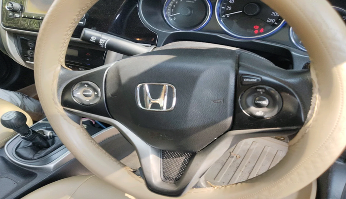 2015 Honda City 1.5L I-VTEC V MT, Petrol, Manual, 1,53,341 km, interior