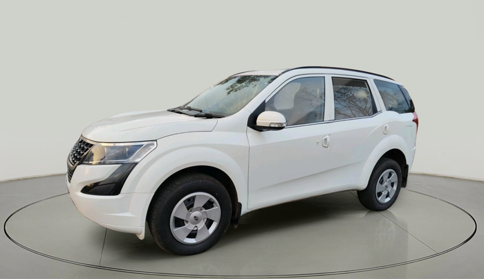 2018 Mahindra XUV500 W5, Diesel, Manual, 42,801 km, exterior