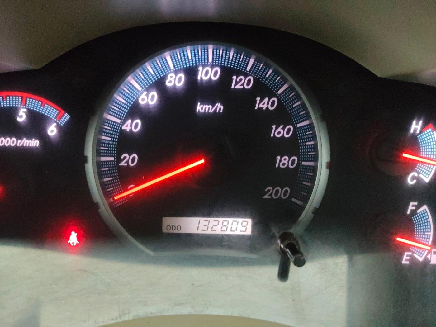 2012 Toyota Innova VX 2.5 7 STR, Diesel, Manual, 1,33,260 km, interior