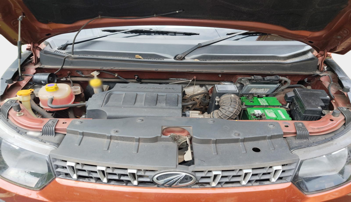 2016 Mahindra Kuv100 K8 6 STR, Petrol, Manual, 66,309 km, exterior