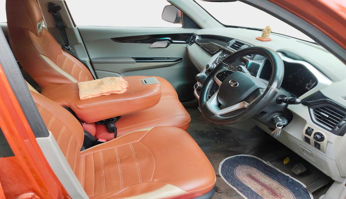 2016 Mahindra Kuv100 K8 6 STR, Petrol, Manual, 66,309 km, interior