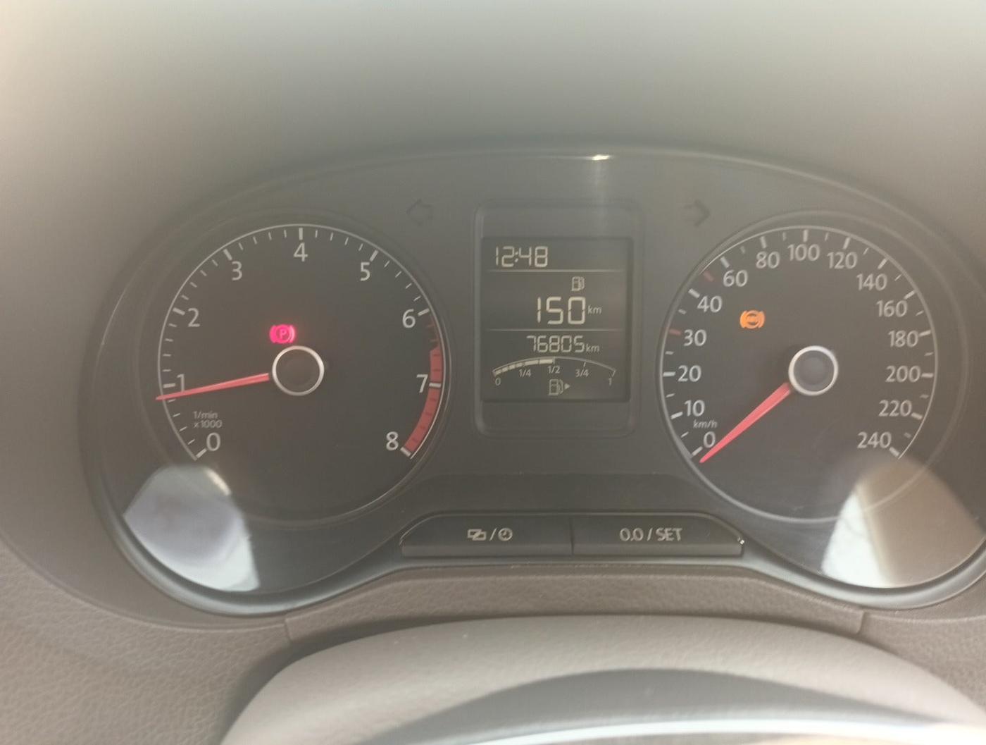 2016 Volkswagen Vento HIGHLINE 1.6 MPI, Petrol, Manual, 76,805 km, interior