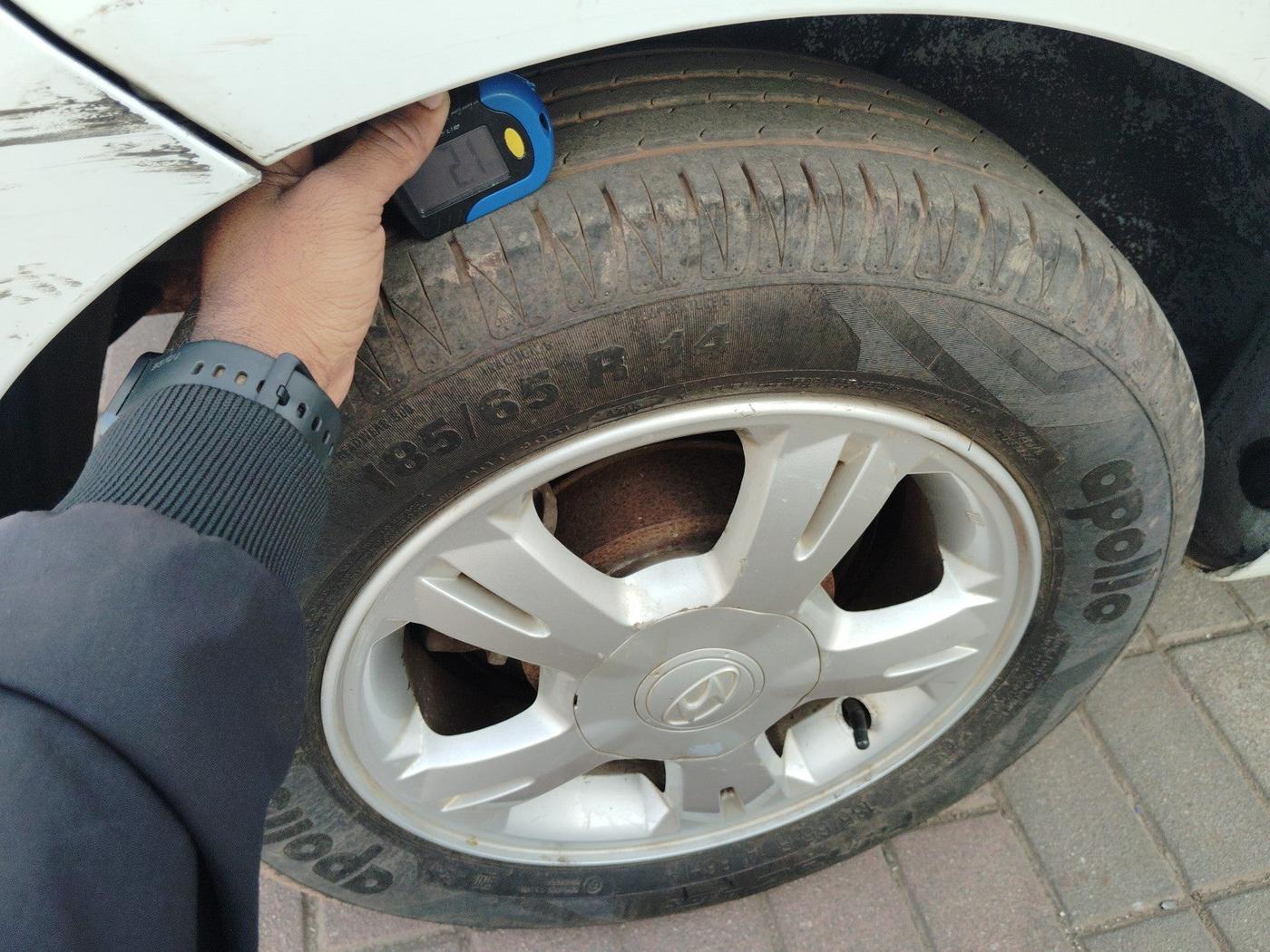 2009 Hyundai i20 ASTA (O) 1.4 AT WITH SUNROOF, Petrol, Automatic, 41,025 km, tyre