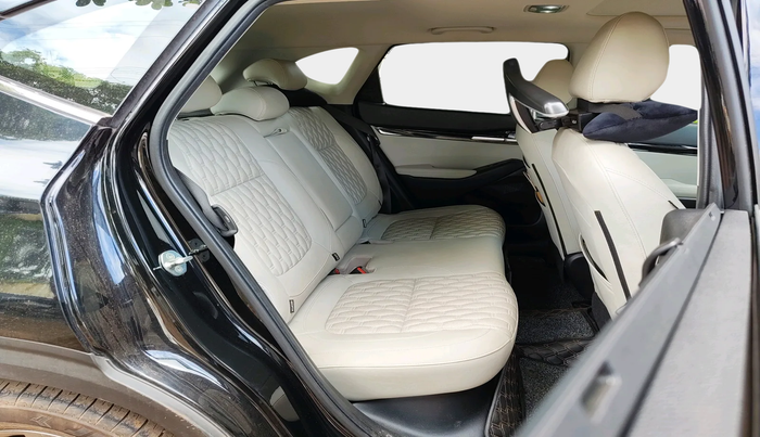 2022 KIA SELTOS HTX 1.5 PETROL, Petrol, Manual, 42,762 km, interior
