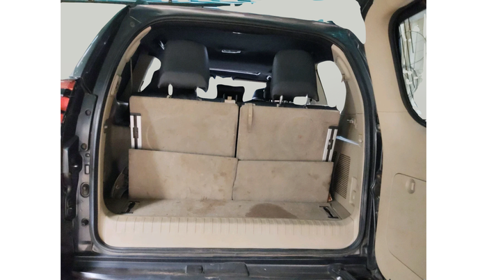 2010 Toyota Land Cruiser Prado VX L, Diesel, Automatic, 1,68,875 km, exterior