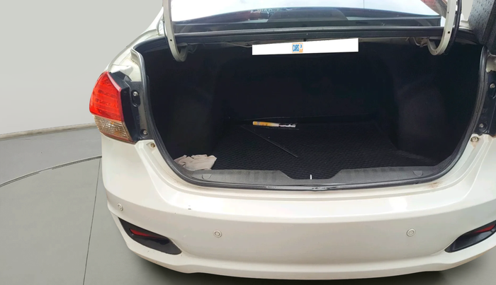 2016 Maruti Ciaz ZXI, Petrol, Manual, 1,74,733 km, exterior