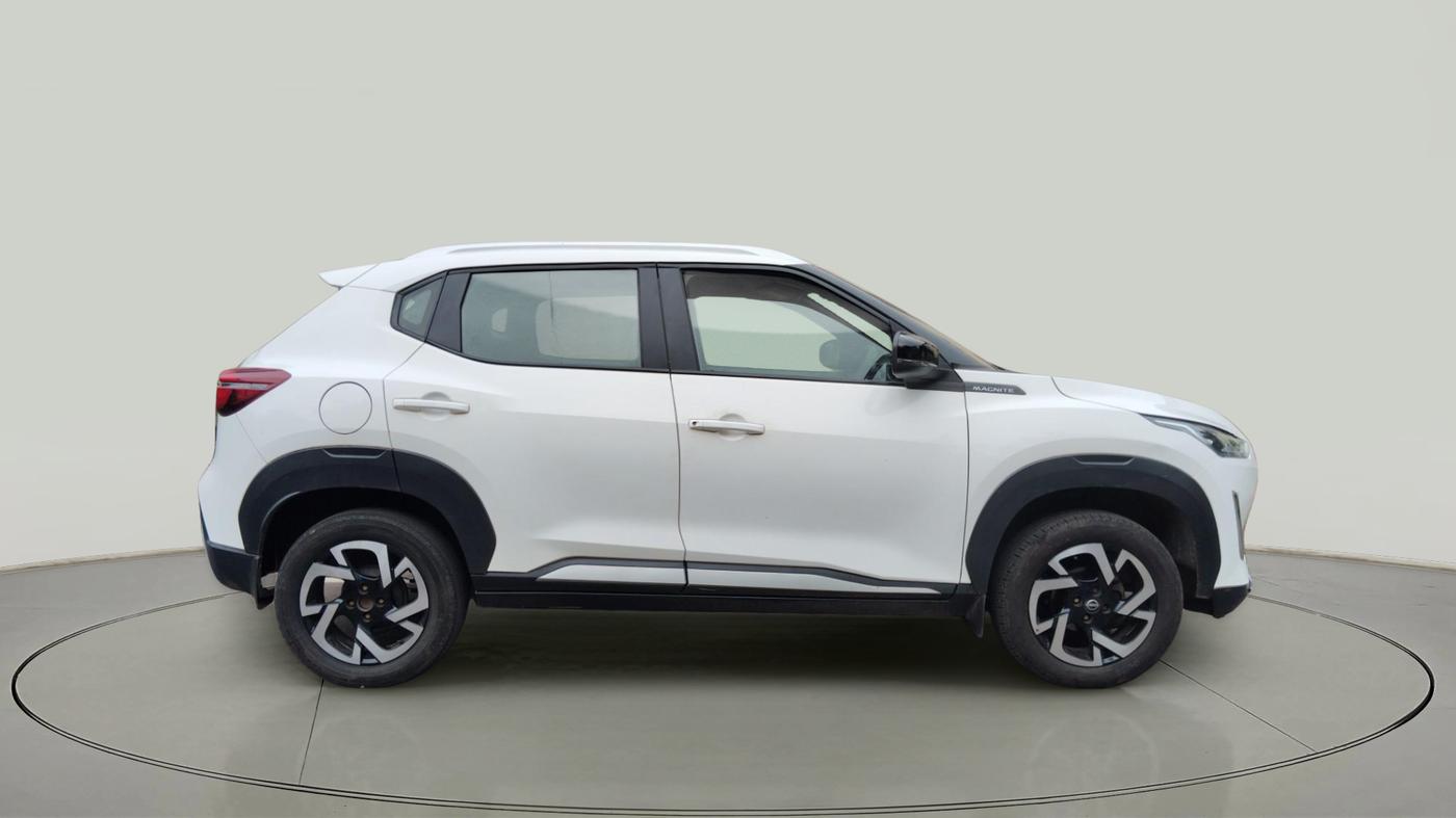2022 Nissan MAGNITE XV EXECUTIVE, Petrol, Manual, 74,793 km, exterior
