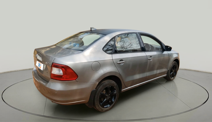 2015 Skoda Rapid AMBITION 1.5 TDI, Diesel, Manual, 1,44,042 km, exterior