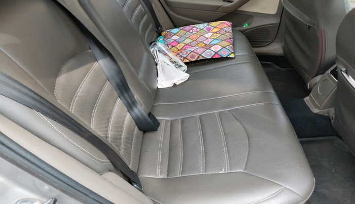 2015 Skoda Rapid AMBITION 1.5 TDI, Diesel, Manual, 1,44,042 km, interior