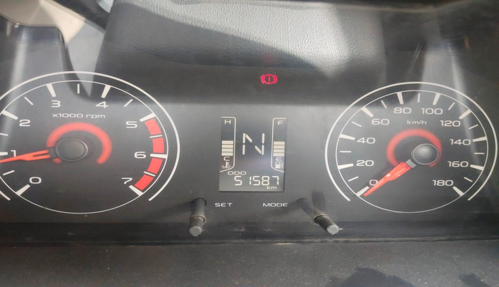 2017 Mahindra Kuv100 K4 6 STR, Petrol, Manual, 51,587 km, interior