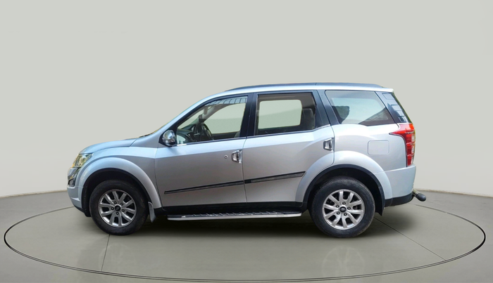 2015 Mahindra XUV500 W10, Diesel, Manual, 88,000 km, exterior