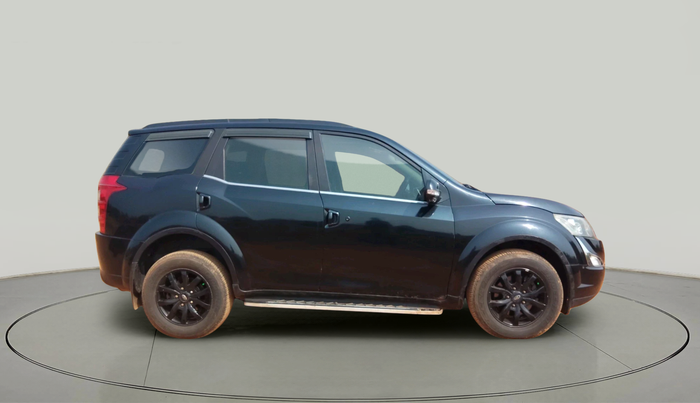 2016 Mahindra XUV500 W10 AT, Diesel, Automatic, 89,908 km, exterior