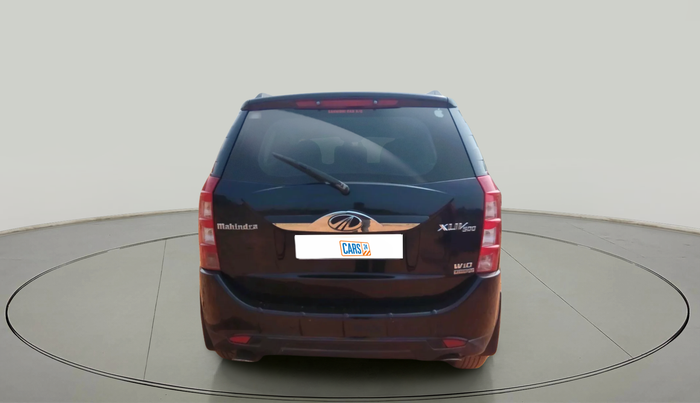 2016 Mahindra XUV500 W10 AT, Diesel, Automatic, 89,908 km, exterior