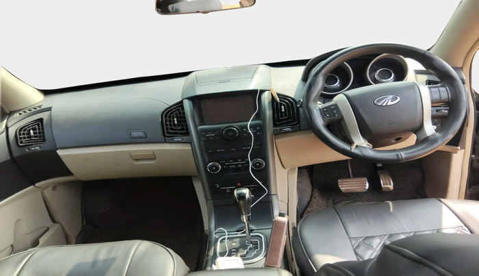 2016 Mahindra XUV500 W10 AT, Diesel, Automatic, 89,908 km, interior