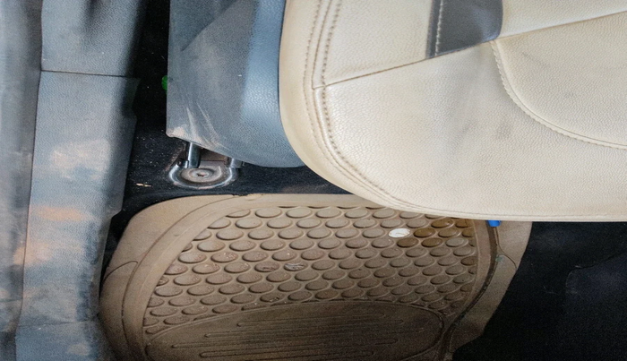 2011 Ford Fiesta STYLE PETROL MT, Petrol, Manual, 75,561 km, interior