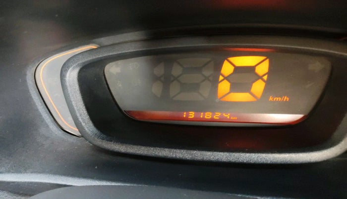 2016 Renault Kwid RXL, Petrol, Manual, 1,31,824 km, interior