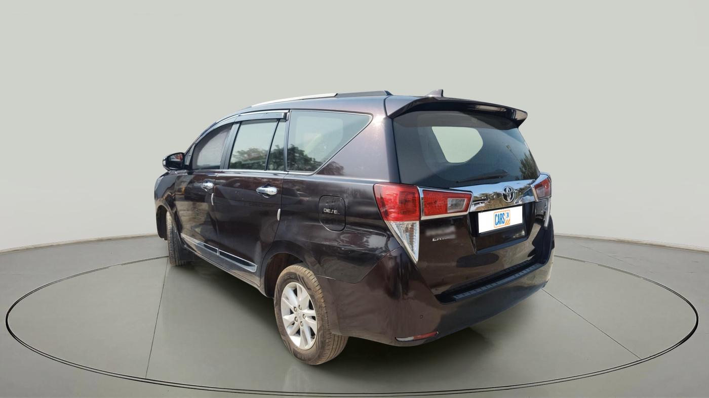 2020 Toyota Innova Crysta 2.4 VX 8 STR, Diesel, Manual, 1,47,331 km, exterior