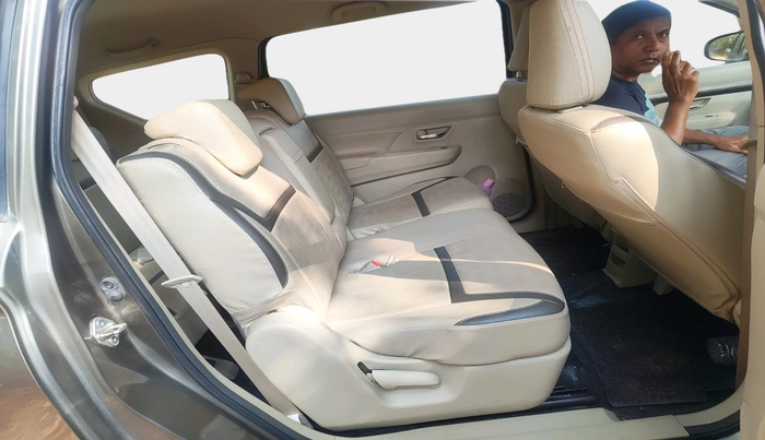 2021 Maruti Ertiga ZXI SHVS, Petrol, Manual, 45,919 km, interior