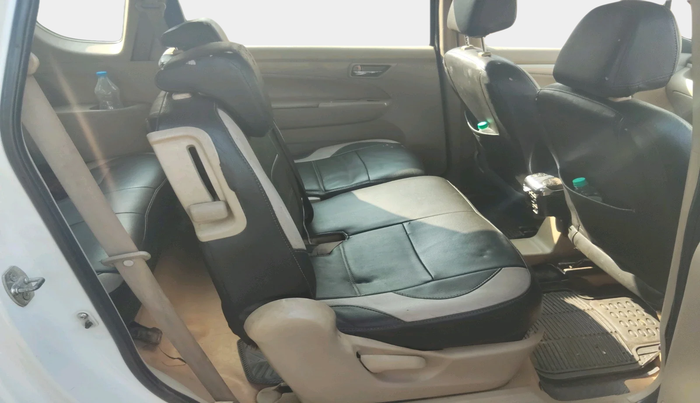 2014 Maruti Ertiga VDI, Diesel, Manual, 1,24,499 km, interior