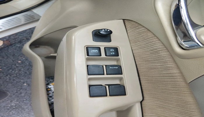 2014 Maruti Ertiga VDI, Diesel, Manual, 1,24,499 km, interior