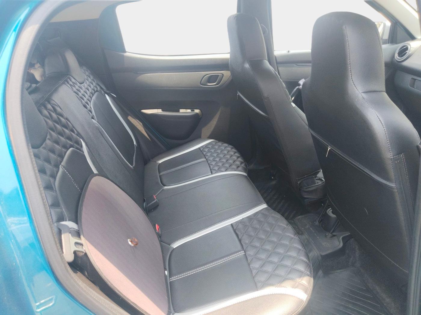 2023 Renault Kwid RXT 1.0 AMT, Petrol, Automatic, 14,711 km, interior