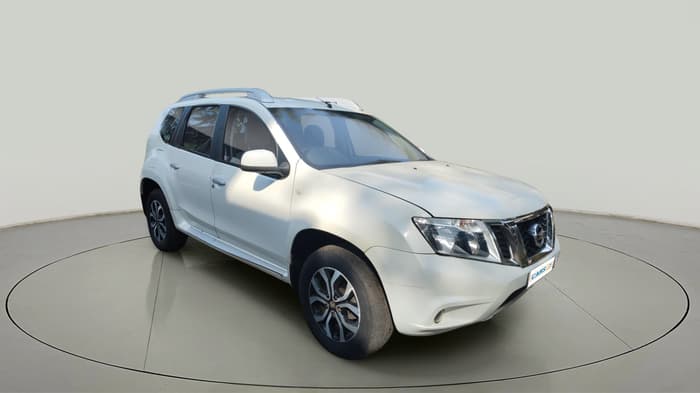 2015 Nissan Terrano XV D THP PREMIUM 110 PS, Diesel, Manual, 1,55,587 km, exterior