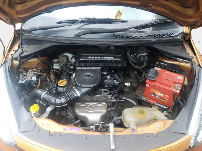 2017 Tata Tiago XZA PETROL, Petrol, Automatic, 1,01,198 km, exterior