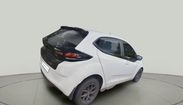 2021 Tata ALTROZ XZ DIESEL, Diesel, Manual, 1,21,715 km, exterior