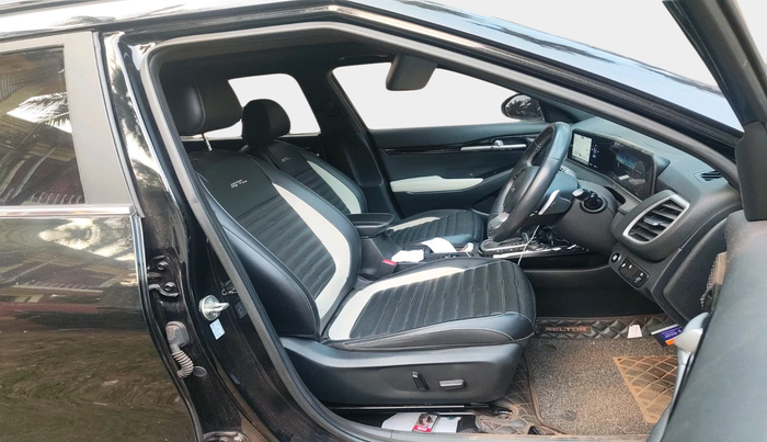 2023 KIA SELTOS  GTX Plus 1.5 Turbo Petrol DCT, Petrol, Automatic, 40,721 km, interior