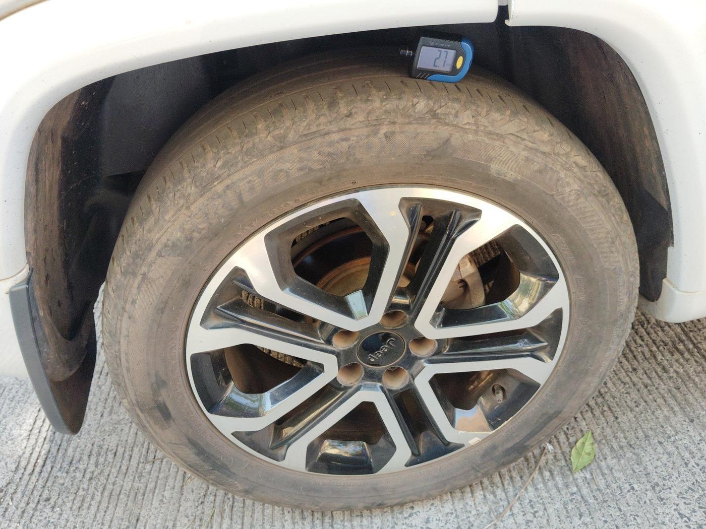 2022 Jeep Compass MODEL S (O) 1.4 PETROL DCT, Petrol, Automatic, 33,532 km, tyre