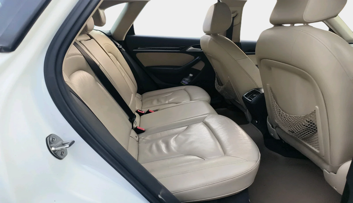 2017 Audi Q3 30 TDI PREMIUM PLUS, Diesel, Automatic, 1,29,745 km, interior