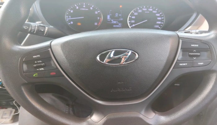 2017 Hyundai Elite i20 ASTA 1.2 DUAL TONE, Petrol, Manual, 1,80,952 km, interior