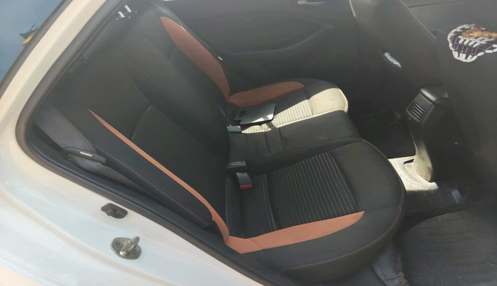 2017 Hyundai Elite i20 ASTA 1.2 DUAL TONE, Petrol, Manual, 1,80,952 km, interior