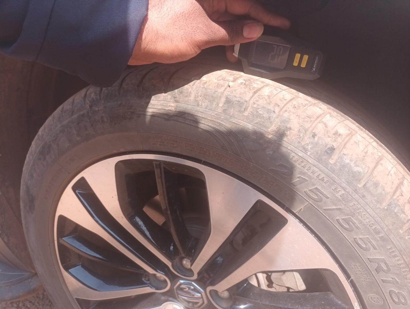 2022 MG HECTOR PLUS SHARP 1.5 PETROL TURBO CVT 6-STR, Petrol, Automatic, 33,258 km, tyre