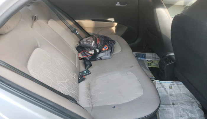 2016 Hyundai Xcent SX 1.2, Petrol, Manual, 1,10,457 km, interior