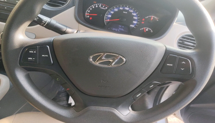 2016 Hyundai Xcent SX 1.2, Petrol, Manual, 1,10,457 km, interior